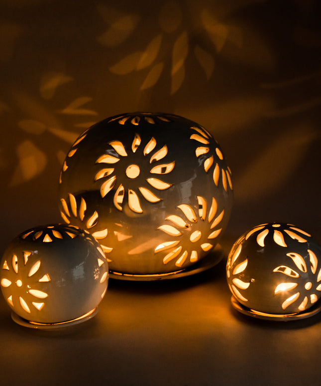 Windlichter Kugeln Blume Weiß