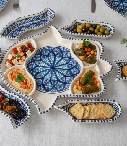 Tapas-Schale „Hand“ – handgefertigt - Aleya Keramik