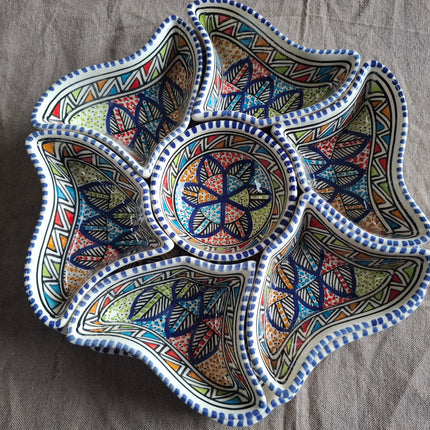 Tapas-Schale „Blume“ – handgefertigt - Aleya Keramik